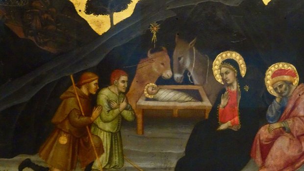 Krippenszene der Anbetung Jesu durch die Hirten an der Krippe mit Ochs und Esel, gemalt von Taddeo di Bartolo (1362–1422), Pinacoteca Nazionale, Siena, Italien. 