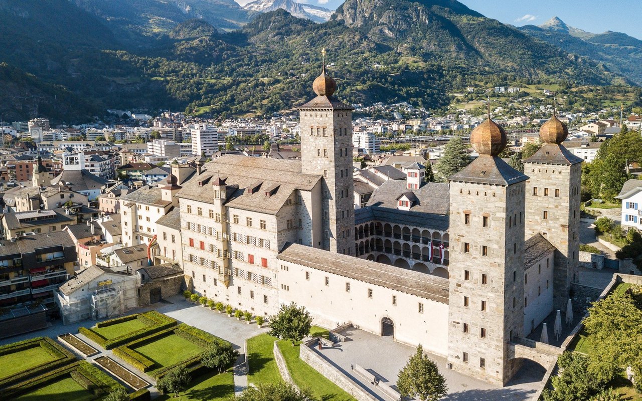 Der Stockeralperpalast in Brig zeugt vom Reichtum des Kaspar Stockeralper. Ein reichtum, den er auch durch Gold erlangt.