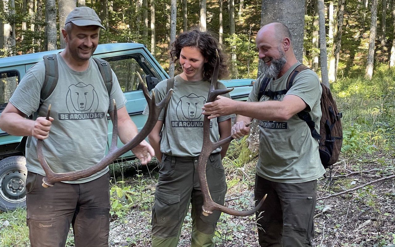 Die drei Jäger von BE AROUND ME bringen Besuchern die slowenische Natur und ihre Tiere näher. 